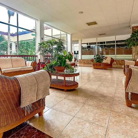 Las America Studio El Dorado With Pool Apartman